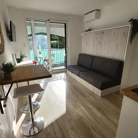 Apartamento Woodbay - Clim, Wi-fi, Hyper Center *